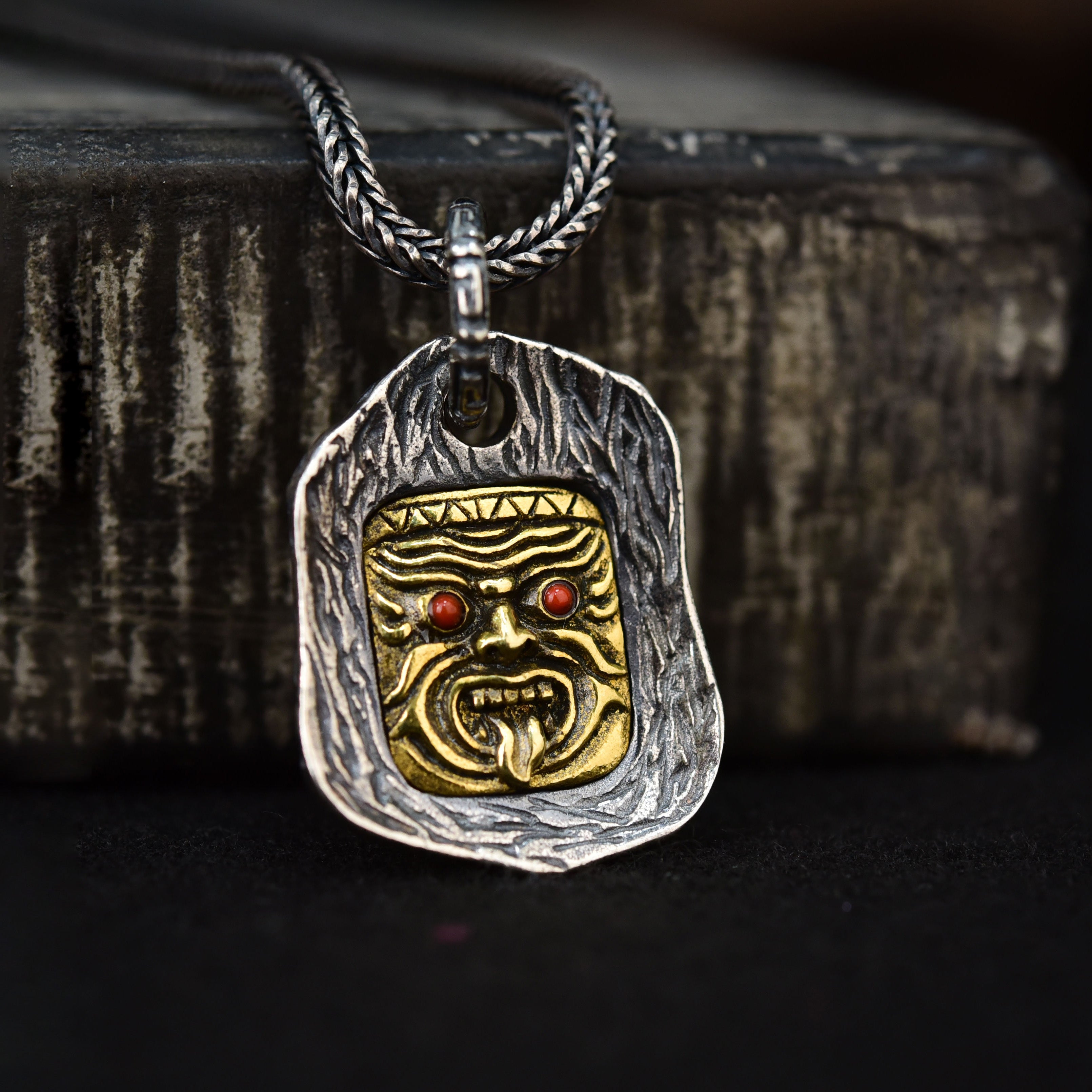 Zhajilamu Pendant | Tibetan Wealth Guardian